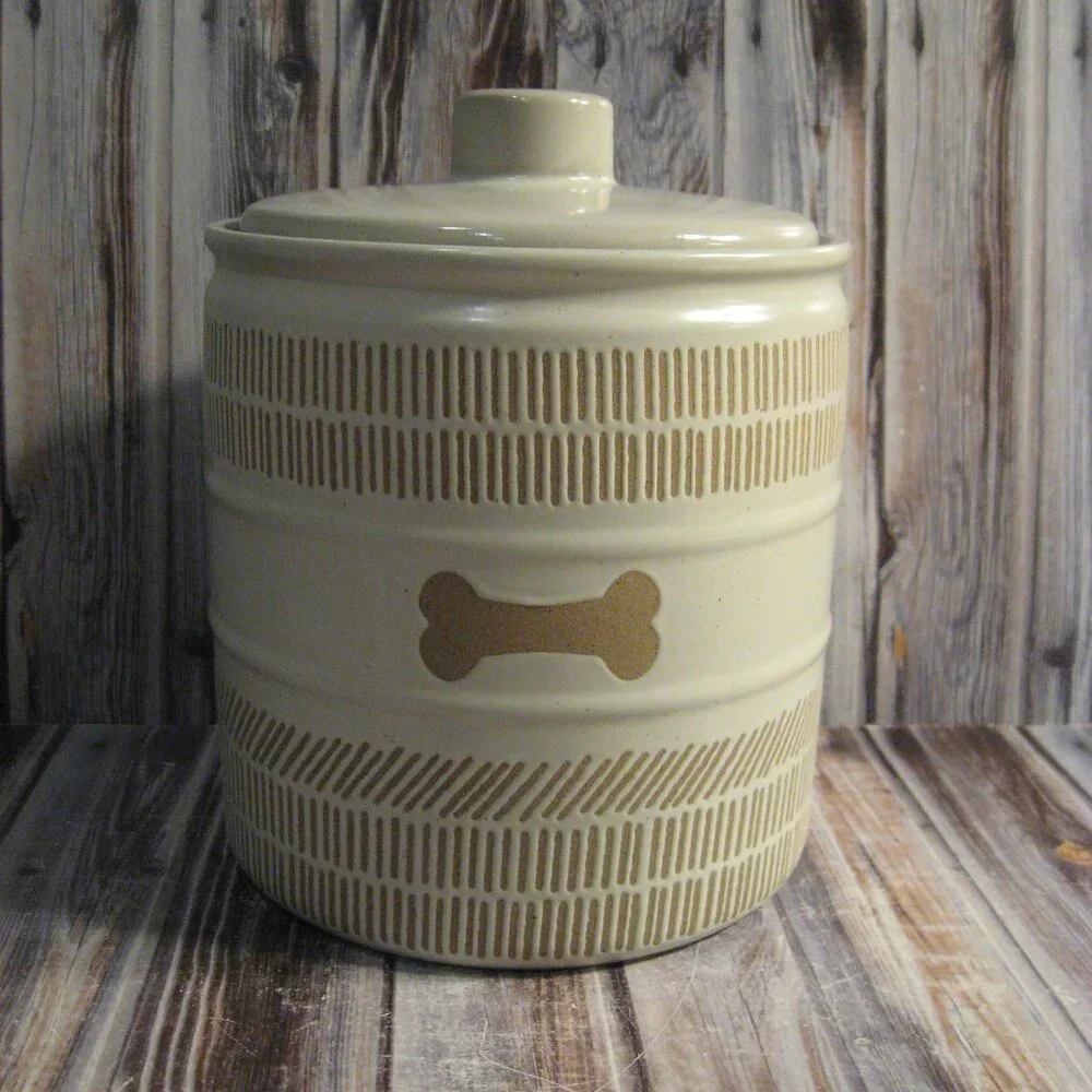 TOP PAW TAN GLAZED ETCH STONEWARE TREAT JAR